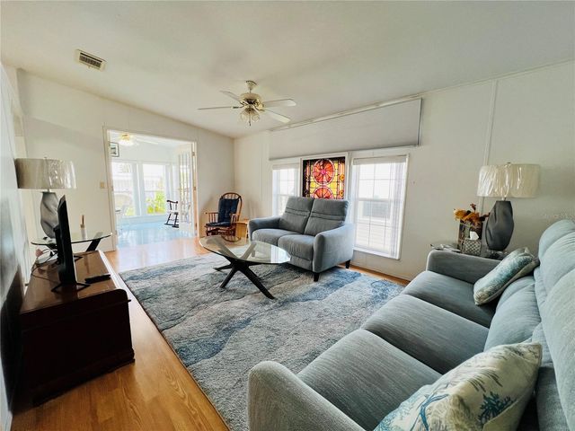 1500 COUNTY ROAD 1 124, Dunedin, FL 34698