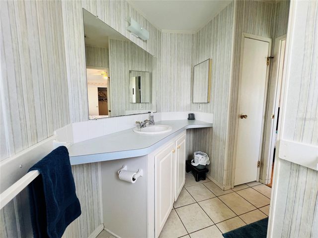 1500 COUNTY ROAD 1 124, Dunedin, FL 34698