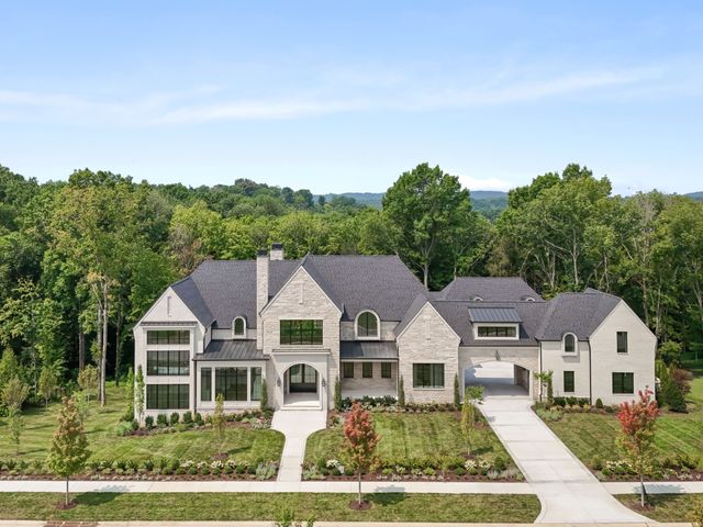 8079 Mountaintop Dr, College Grove, TN 37046