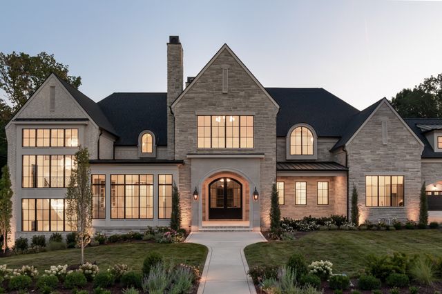 8079 Mountaintop Dr, College Grove, TN 37046