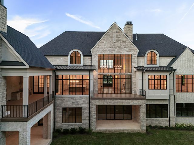 8079 Mountaintop Dr, College Grove, TN 37046