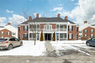 1062 W Summerfield Glen Circle 70, Ann Arbor, MI 48103