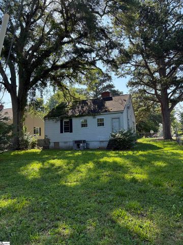 601 Musgrove Street, Clinton, SC 29325