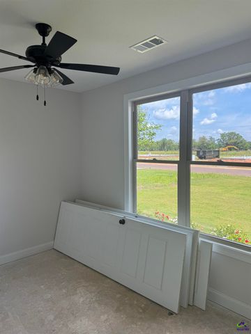 216 Farmland Circle, Perry, GA 31069