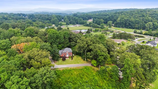 104 Executive Drive, Jasper, TN 37347