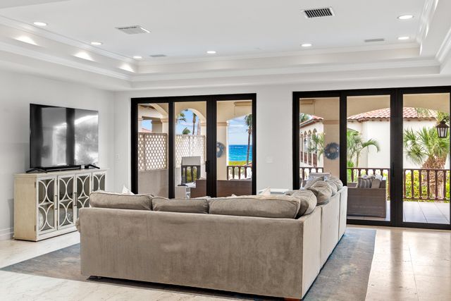 5833 N Ocean Boulevard D2, Ocean Ridge, FL 33435