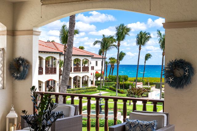 5833 N Ocean Boulevard D2, Ocean Ridge, FL 33435