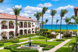 5833 N Ocean Boulevard D2, Ocean Ridge, FL 33435