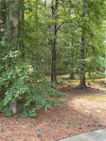 215 Somerset Drive, Covington, GA 30016