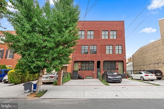 1115 E PALMER ST, Philadelphia, PA 19125