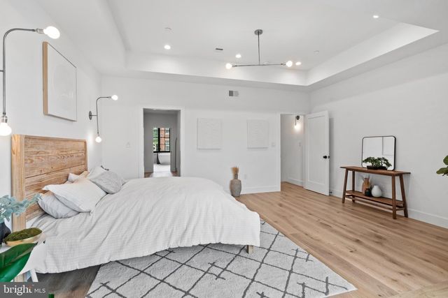 1115 E PALMER ST, Philadelphia, PA 19125
