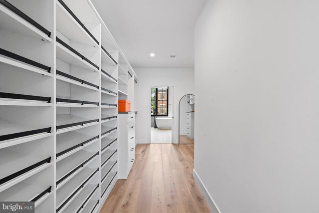 1115 E PALMER ST, Philadelphia, PA 19125