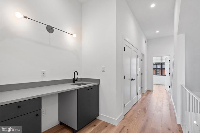 1115 E PALMER ST, Philadelphia, PA 19125