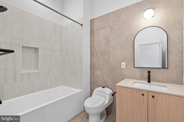 1115 E PALMER ST, Philadelphia, PA 19125