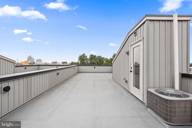 1115 E PALMER ST, Philadelphia, PA 19125