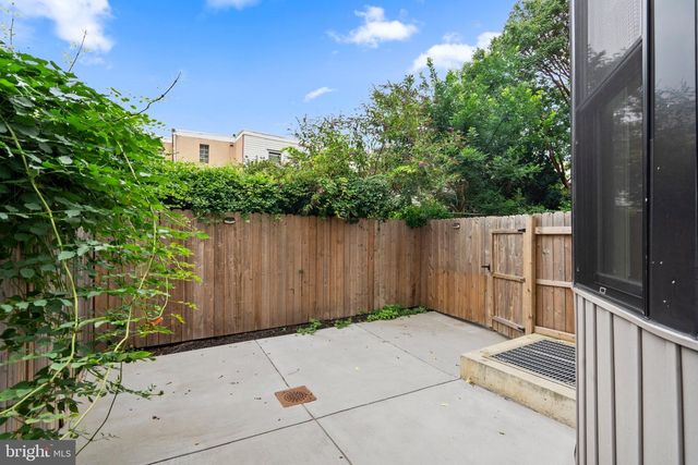 1115 E PALMER ST, Philadelphia, PA 19125