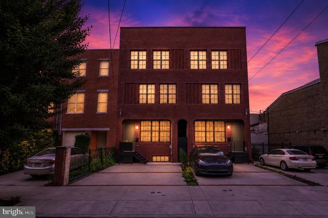1115 E PALMER ST, Philadelphia, PA 19125