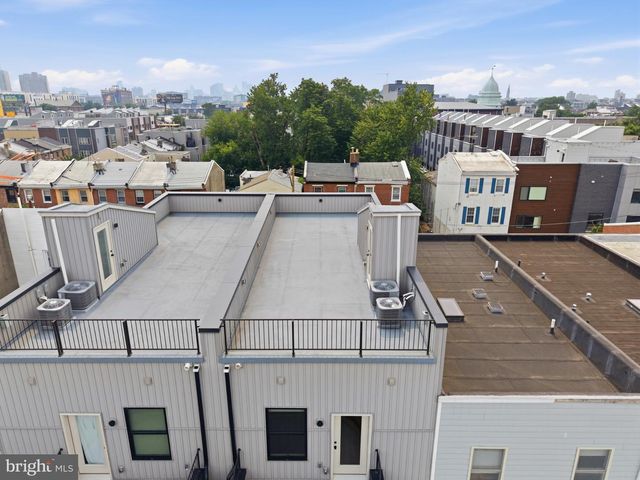 1115 E PALMER ST, Philadelphia, PA 19125