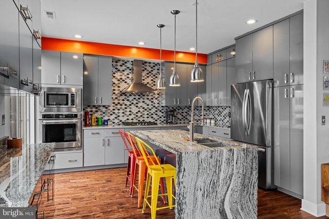 4080 MANAYUNK AVE, Philadelphia, PA 19128