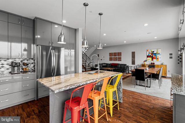 4080 MANAYUNK AVE, Philadelphia, PA 19128