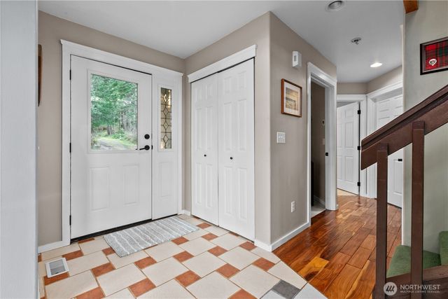 1103 Berry Way, Lummi Island, WA 98262