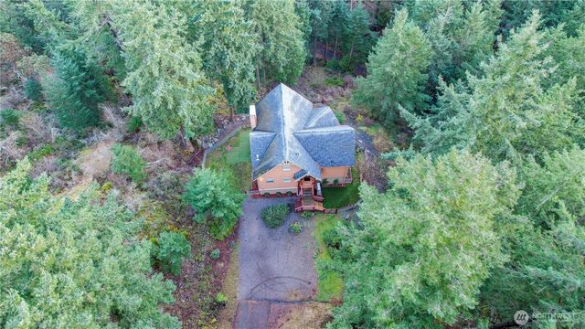 1103 Berry Way, Lummi Island, WA 98262