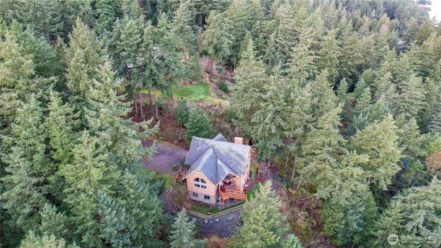 1103 Berry Way, Lummi Island, WA 98262
