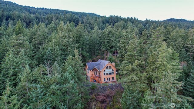 1103 Berry Way, Lummi Island, WA 98262
