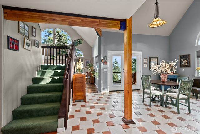 1103 Berry Way, Lummi Island, WA 98262