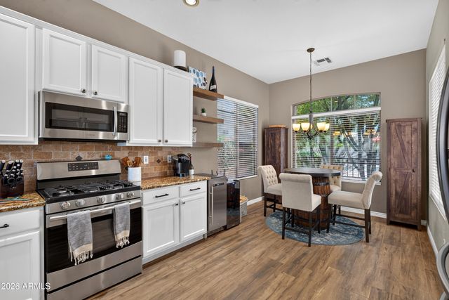 5016 E ROBIN Lane, Phoenix, AZ 85054