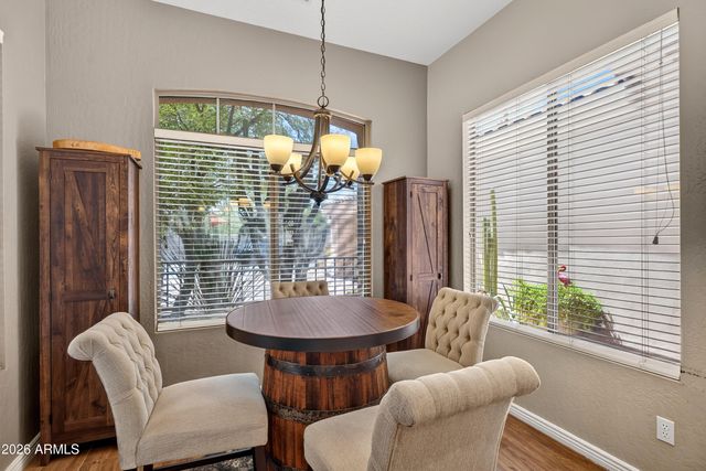 5016 E ROBIN Lane, Phoenix, AZ 85054