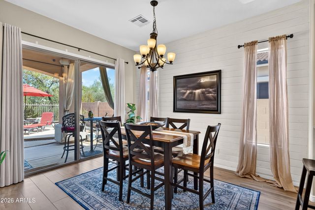 5016 E ROBIN Lane, Phoenix, AZ 85054