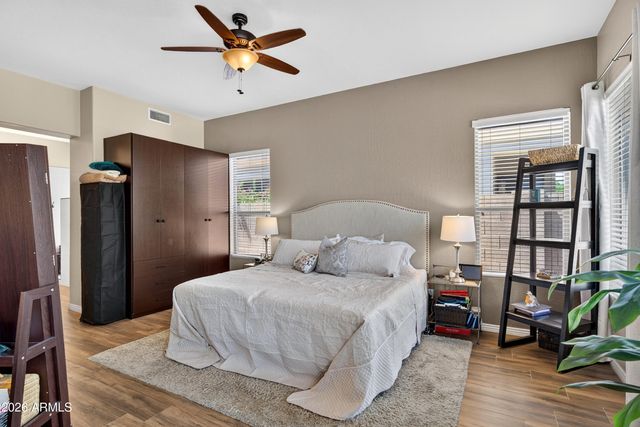 5016 E ROBIN Lane, Phoenix, AZ 85054