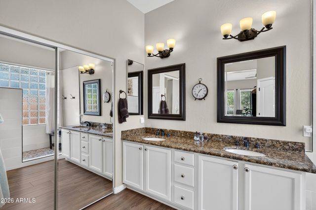 5016 E ROBIN Lane, Phoenix, AZ 85054