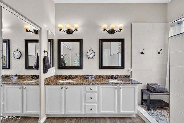 5016 E ROBIN Lane, Phoenix, AZ 85054