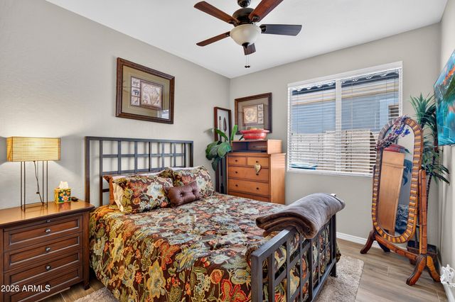 5016 E ROBIN Lane, Phoenix, AZ 85054