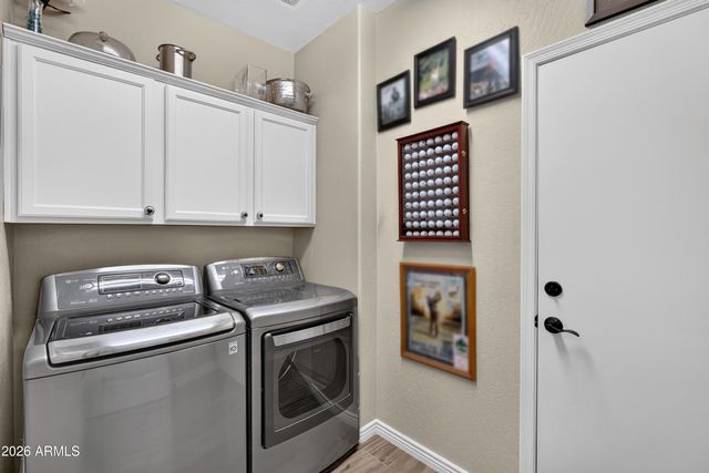 5016 E ROBIN Lane, Phoenix, AZ 85054