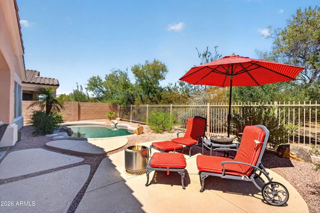 5016 E ROBIN Lane, Phoenix, AZ 85054
