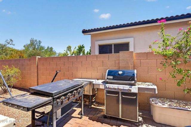 5016 E ROBIN Lane, Phoenix, AZ 85054