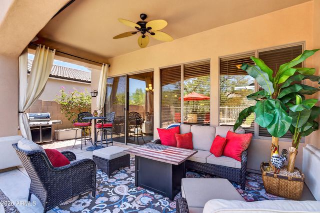 5016 E ROBIN Lane, Phoenix, AZ 85054