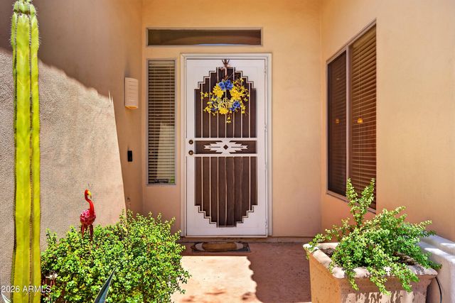 5016 E ROBIN Lane, Phoenix, AZ 85054