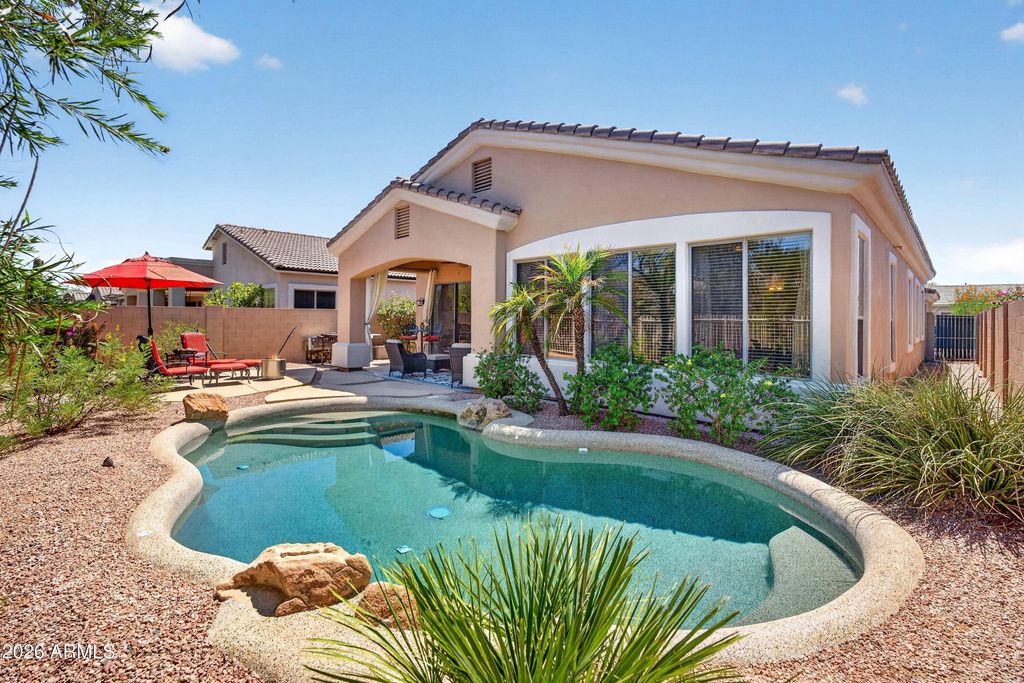 5016 E ROBIN Lane, Phoenix, AZ 85054