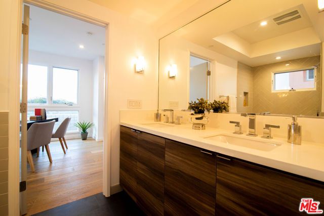 1015 Figueroa Terrace 22, Los Angeles, CA 90012