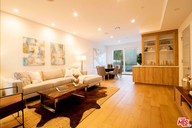 1015 Figueroa Terrace 22, Los Angeles, CA 90012