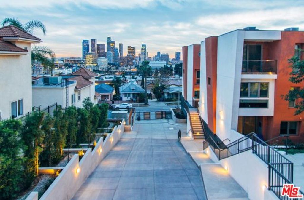 1015 Figueroa Terrace 22, Los Angeles, CA 90012