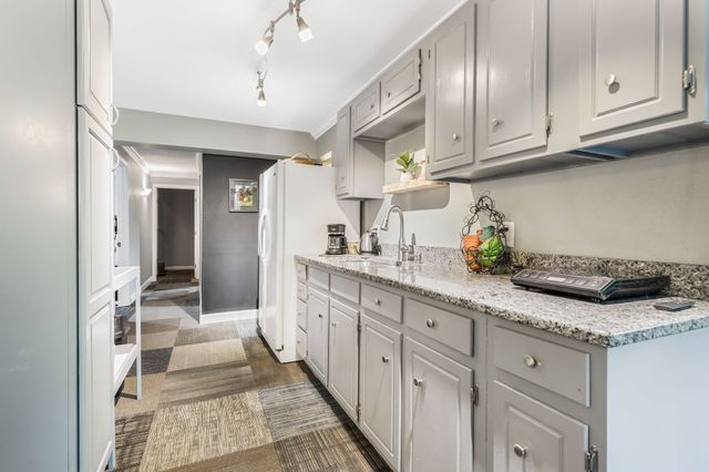 1137 Jacksons View Rd, Hermitage, TN 37076
