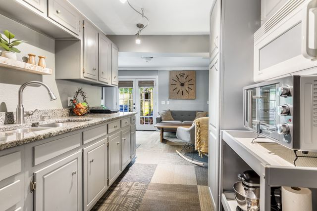 1137 Jacksons View Rd, Hermitage, TN 37076