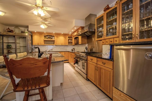 5374 S County Road 210, Knox, IN 46534