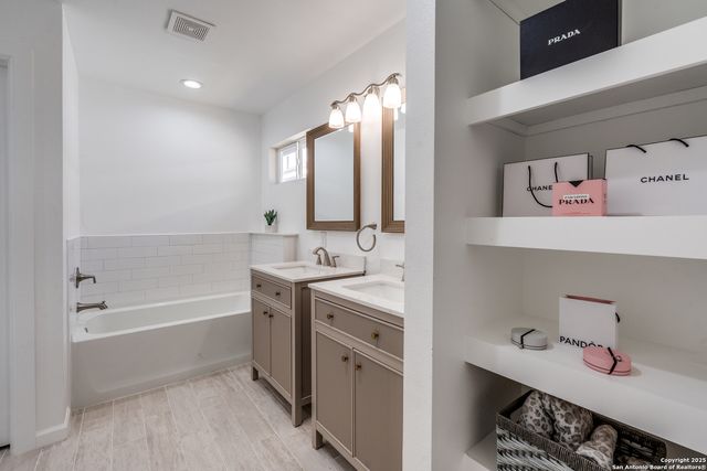 931 Yucca, San Antonio, TX 78220
