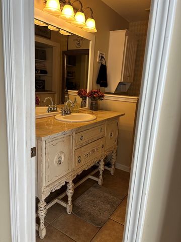 242 Bougainvillea Circle, Dothan, AL 36301